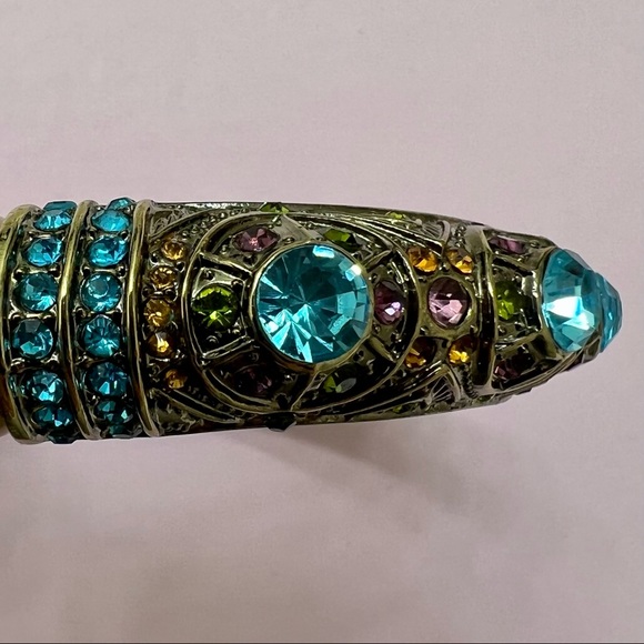 Heidi Daus Coral Pearl Clamp Bangle with Aqua Crystals - Picture 7 of 17